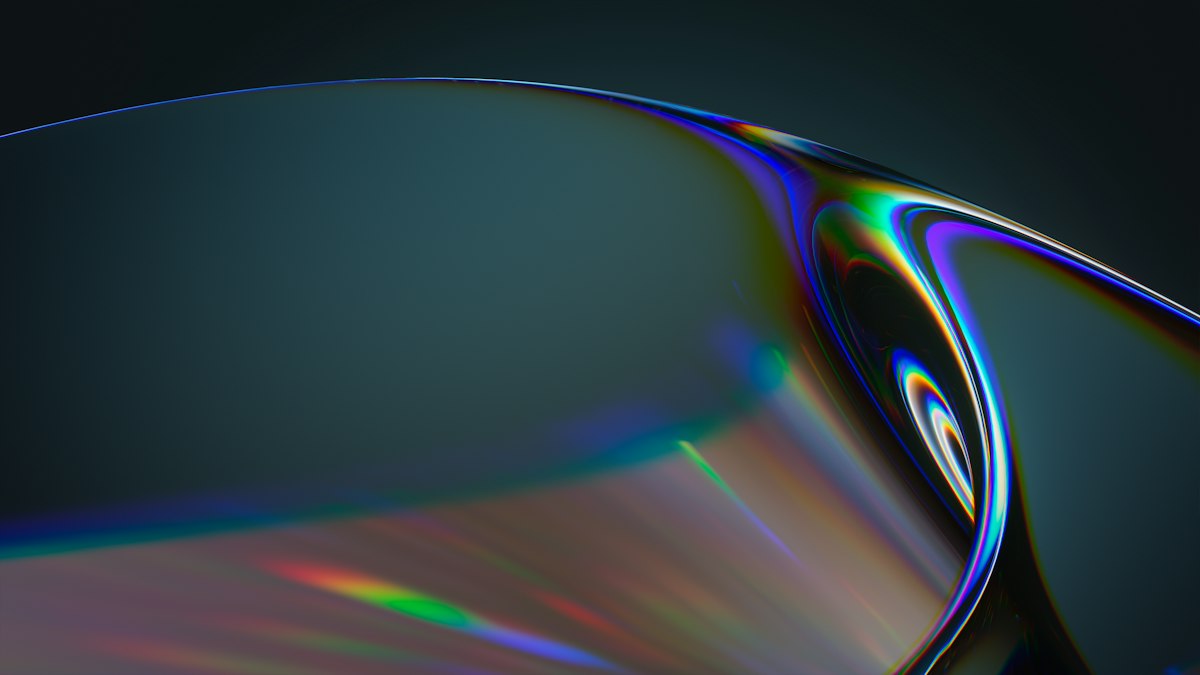 Lichtreflexe auf einer silbernen Compact Disc